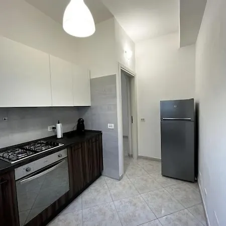 Le Di Edo Apartment Latina