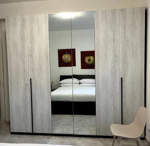 Le Di Edo Λατίνα